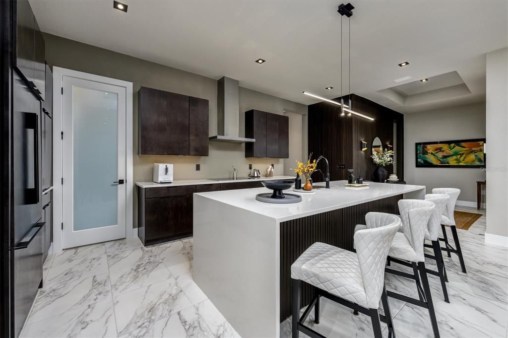 For Sale: $969,900 (5 beds, 4 baths, 3271 Square Feet)