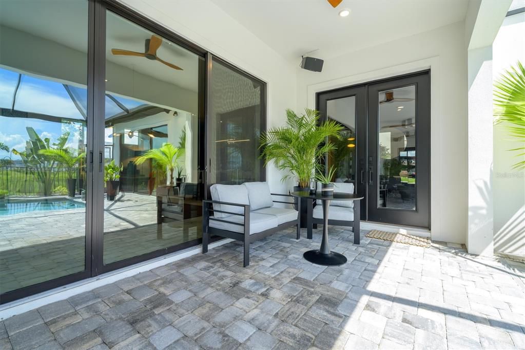 For Sale: $969,900 (5 beds, 4 baths, 3271 Square Feet)