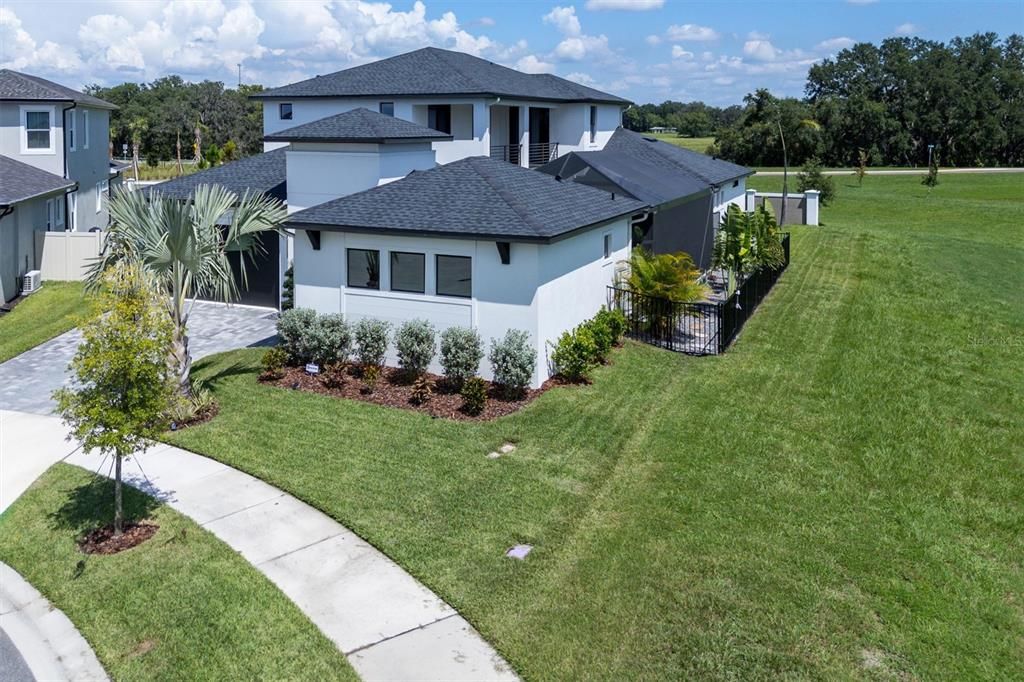 For Sale: $969,900 (5 beds, 4 baths, 3271 Square Feet)