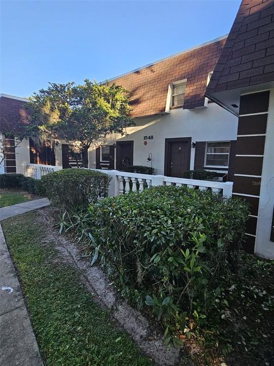 For Sale: $147,500 (2 beds, 1 baths, 952 Square Feet)