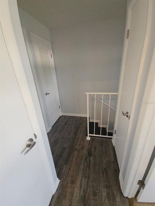 For Sale: $147,500 (2 beds, 1 baths, 952 Square Feet)