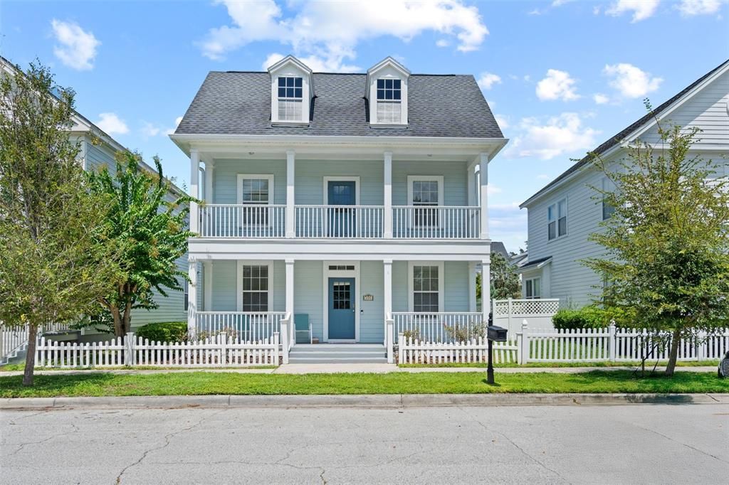 合同活跃: $728,000 (4 贝兹, 3 浴室, 2077 平方英尺)