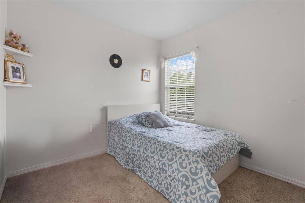 合同活跃: $728,000 (4 贝兹, 3 浴室, 2077 平方英尺)