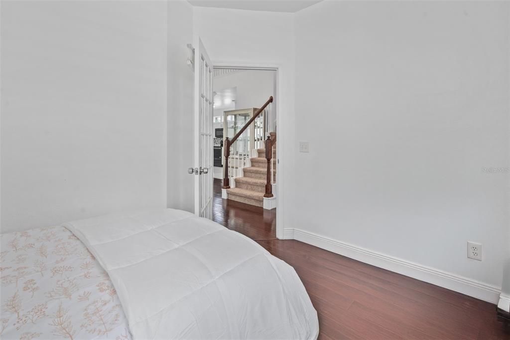 合同活跃: $728,000 (4 贝兹, 3 浴室, 2077 平方英尺)