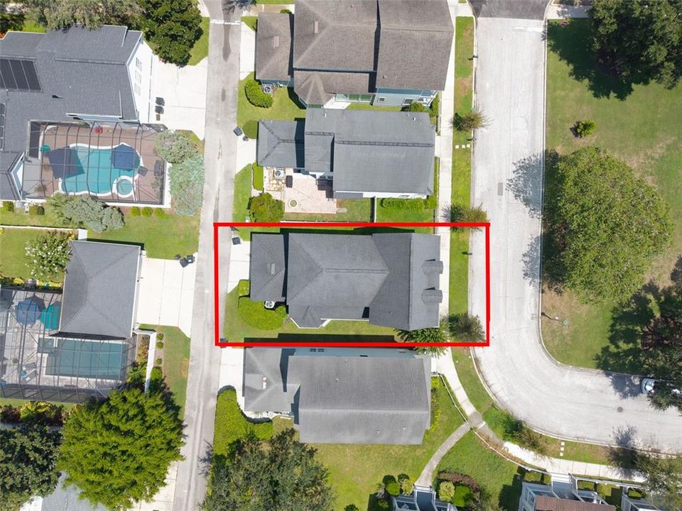 合同活跃: $728,000 (4 贝兹, 3 浴室, 2077 平方英尺)