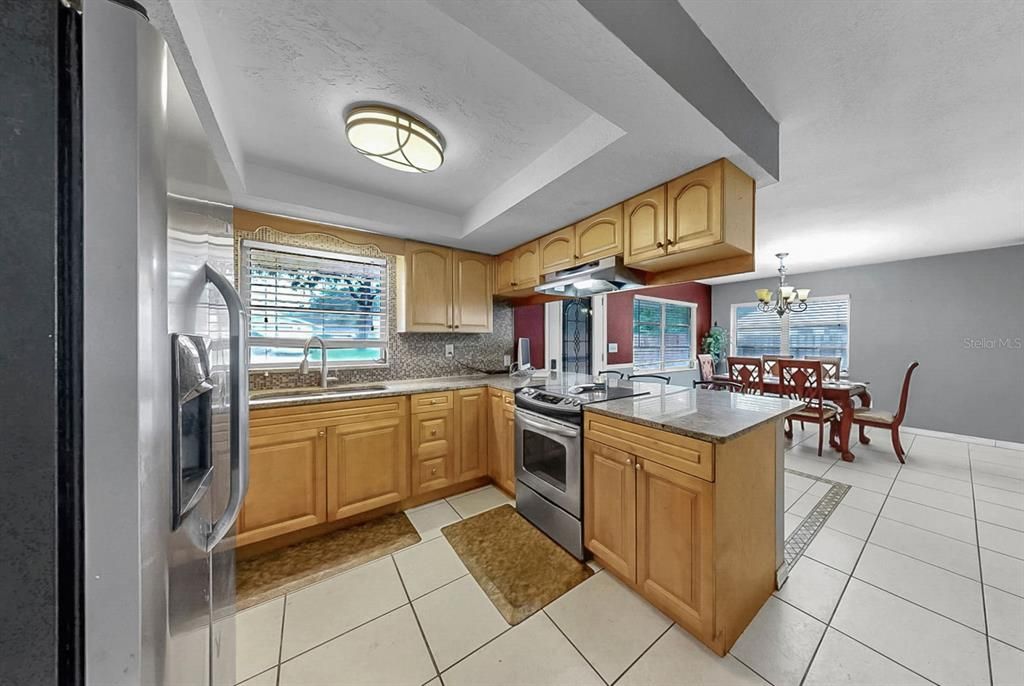 For Sale: $320,000 (3 beds, 1 baths, 1444 Square Feet)