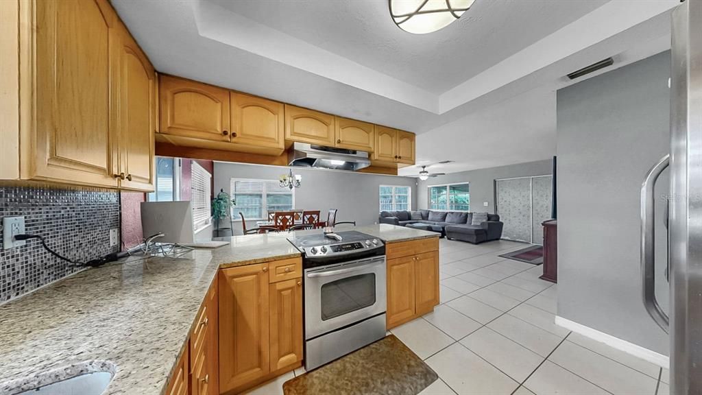 For Sale: $320,000 (3 beds, 1 baths, 1444 Square Feet)