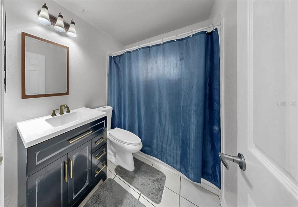 For Sale: $320,000 (3 beds, 1 baths, 1444 Square Feet)