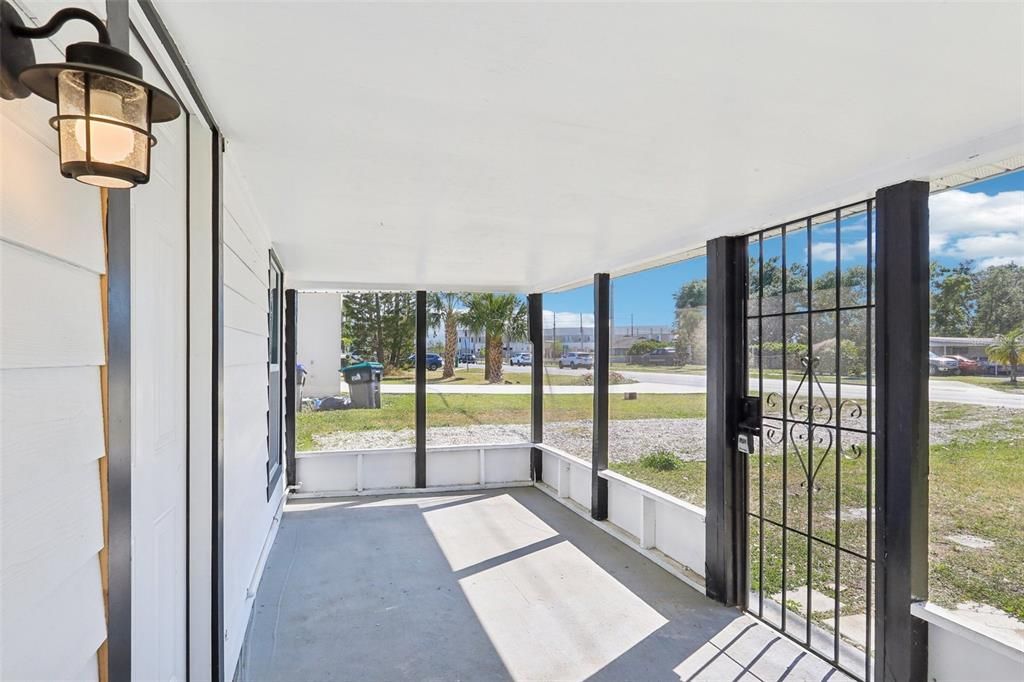 En Venta: $287,900 (3 camas, 2 baños, 770 Pies cuadrados)