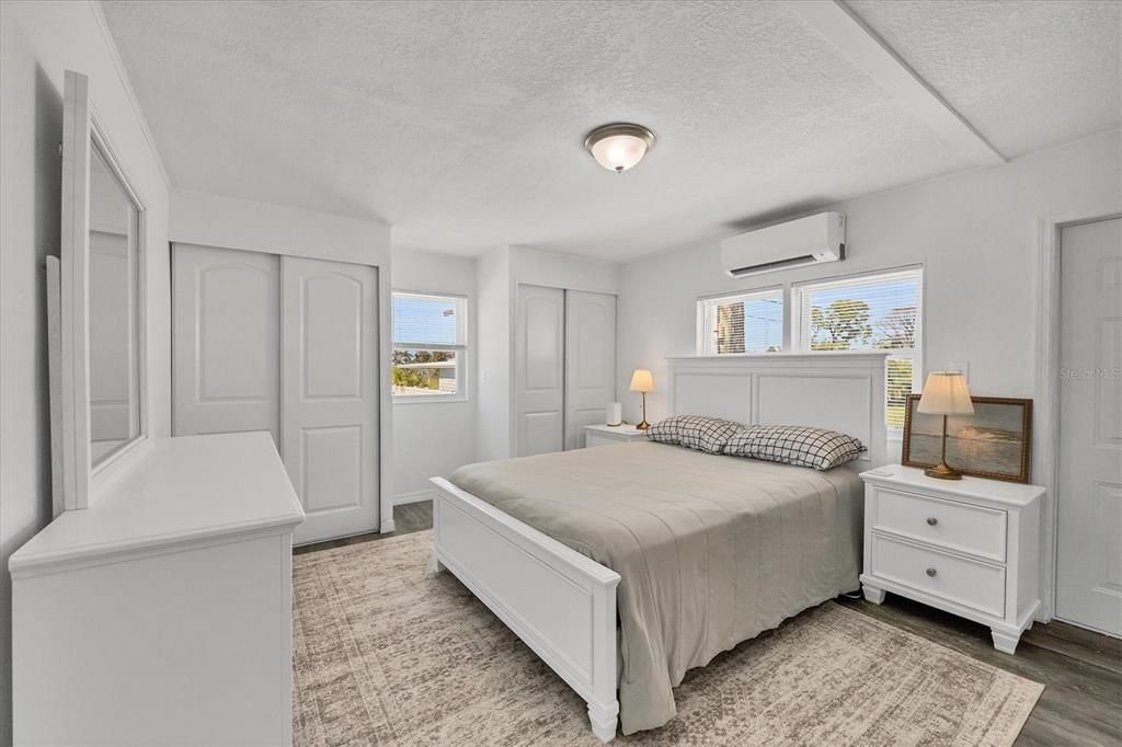 For Rent: $3,300 (3 beds, 2 baths, 900 Square Feet)