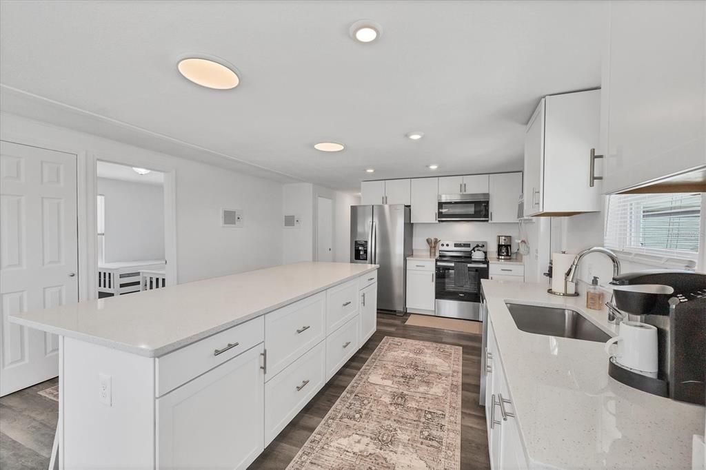 For Rent: $3,300 (3 beds, 2 baths, 900 Square Feet)