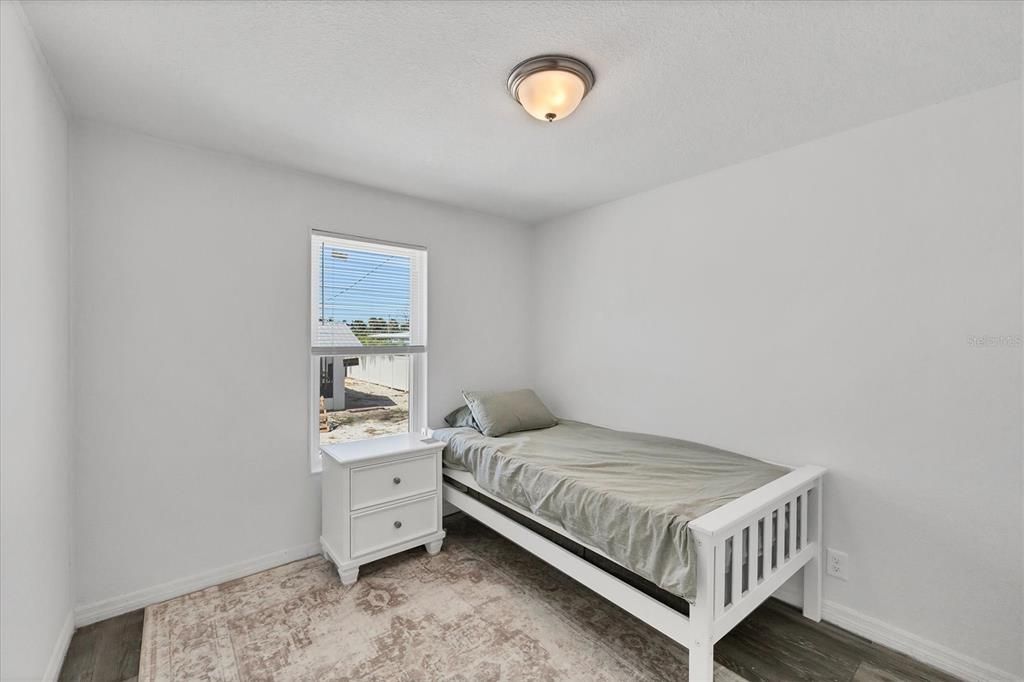 For Rent: $3,300 (3 beds, 2 baths, 900 Square Feet)