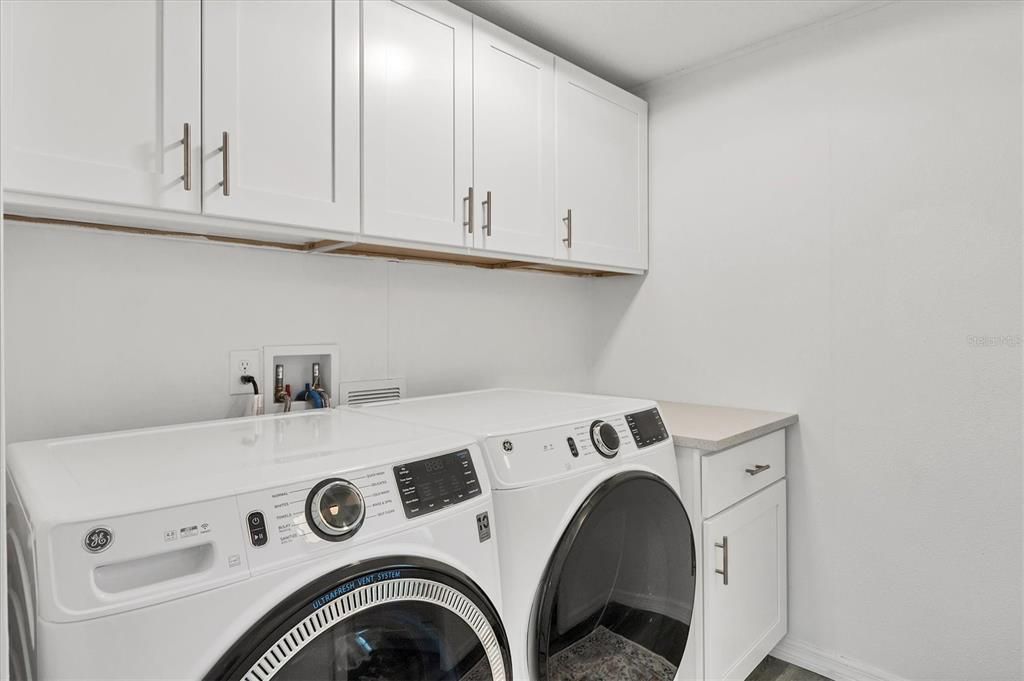 For Rent: $3,300 (3 beds, 2 baths, 900 Square Feet)