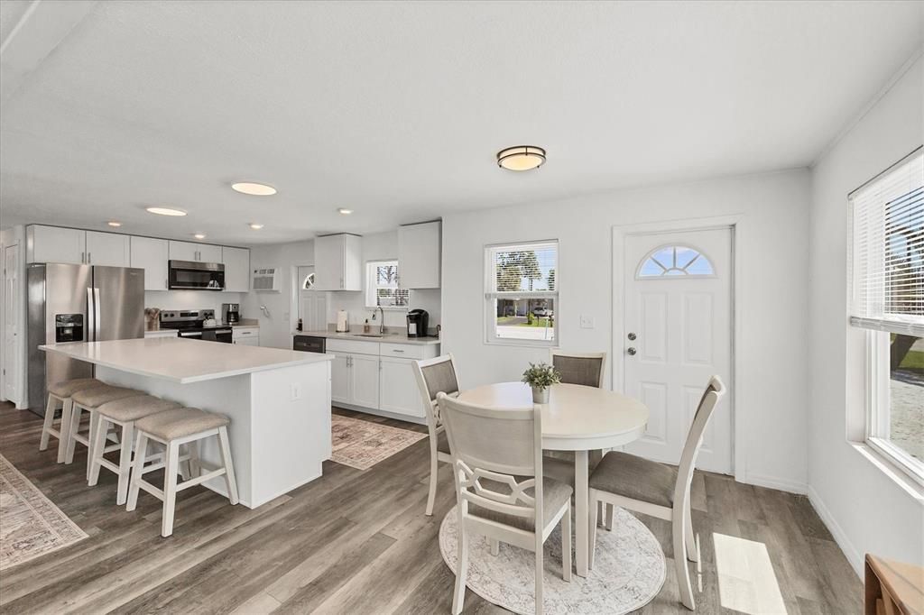 For Rent: $3,300 (3 beds, 2 baths, 900 Square Feet)