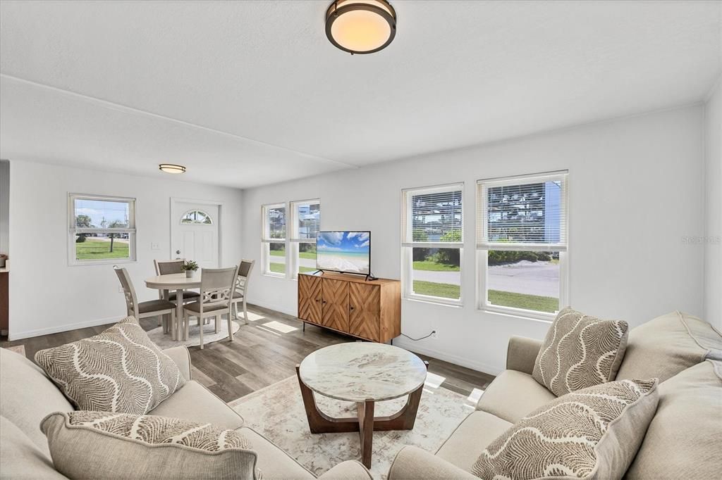 For Rent: $3,300 (3 beds, 2 baths, 900 Square Feet)