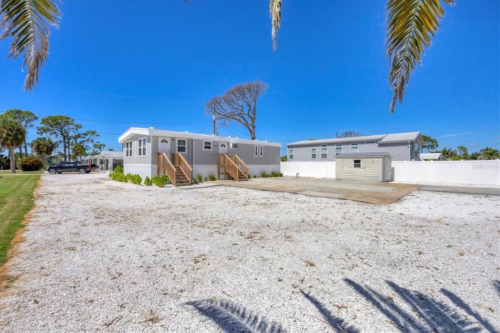 For Rent: $3,300 (3 beds, 2 baths, 900 Square Feet)