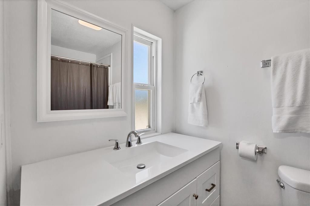 For Rent: $3,300 (3 beds, 2 baths, 900 Square Feet)