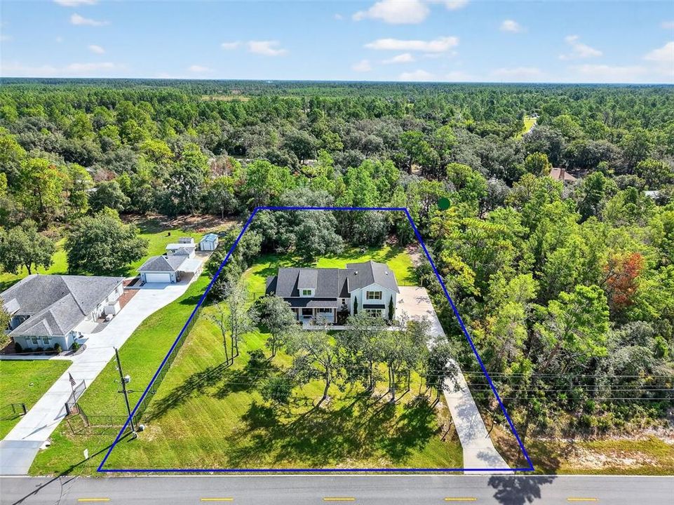 Под контрактом: $664,900 (5 спален, 3 ванн, 2715 Квадратных фут)