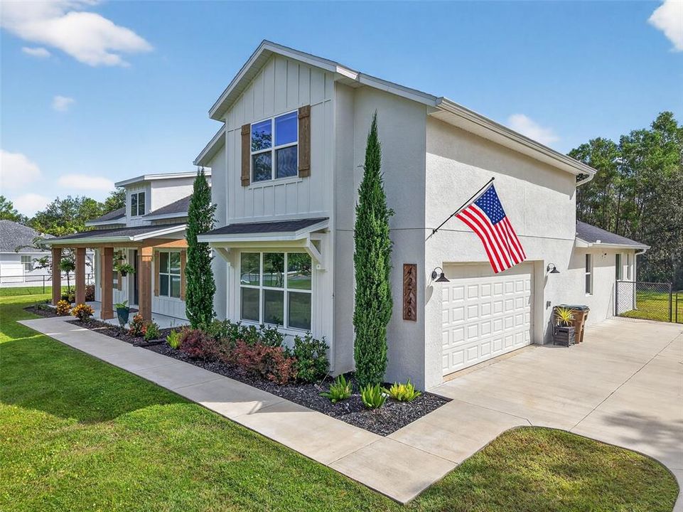 Под контрактом: $664,900 (5 спален, 3 ванн, 2715 Квадратных фут)