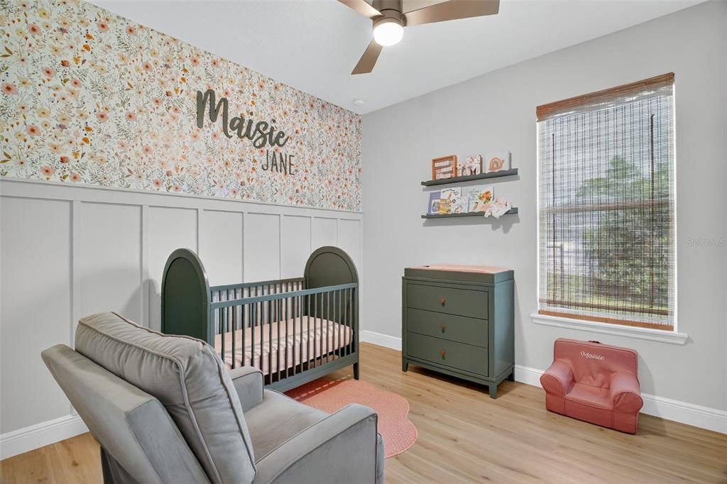 Под контрактом: $664,900 (5 спален, 3 ванн, 2715 Квадратных фут)