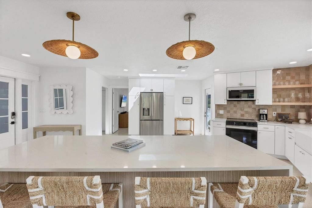 For Rent: $7,500 (2 beds, 2 baths, 1394 Square Feet)