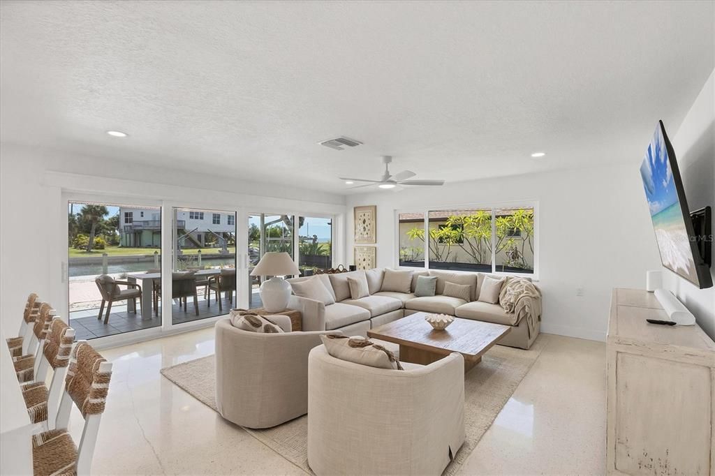 For Rent: $7,500 (2 beds, 2 baths, 1394 Square Feet)