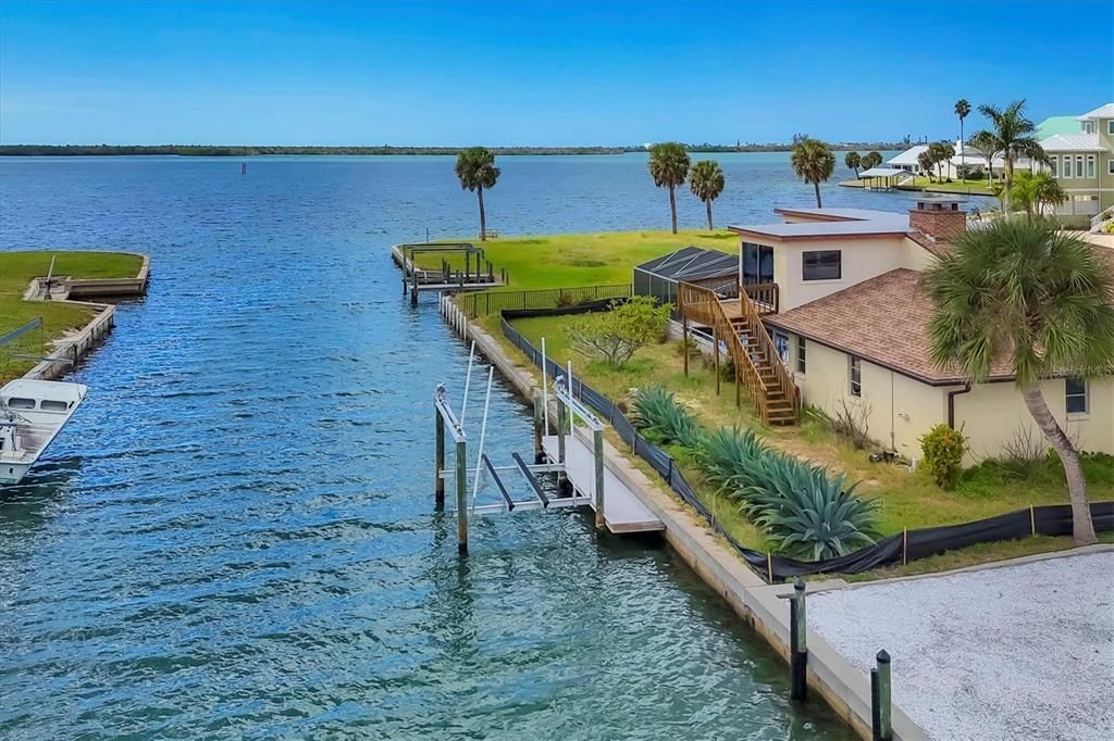 For Rent: $7,500 (2 beds, 2 baths, 1394 Square Feet)