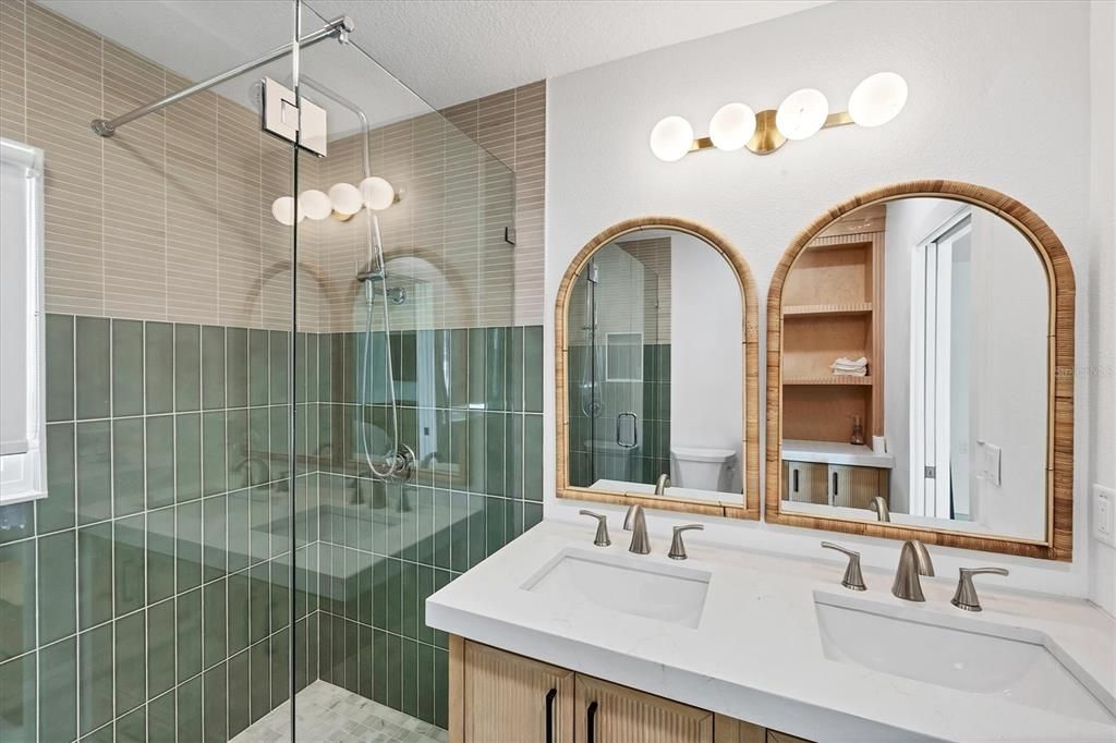 For Rent: $7,500 (2 beds, 2 baths, 1394 Square Feet)