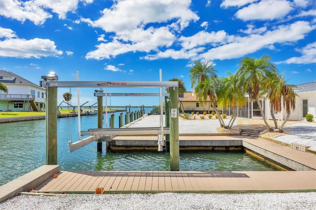 For Rent: $7,500 (2 beds, 2 baths, 1394 Square Feet)