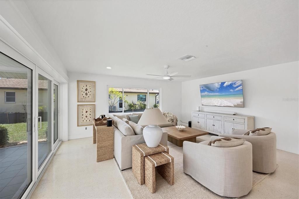 For Rent: $7,500 (2 beds, 2 baths, 1394 Square Feet)