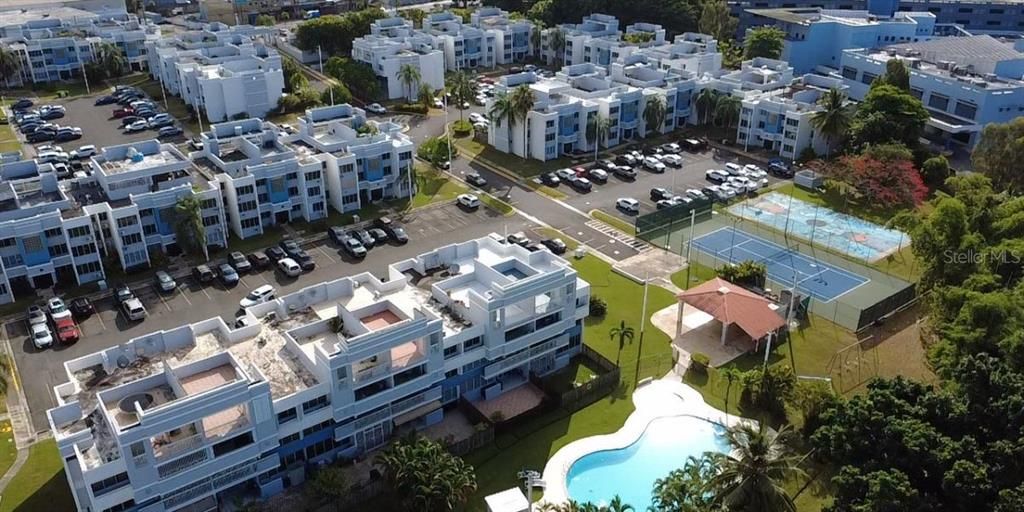 На продажу: $364,900 (3 спален, 2 ванн, 1922 Квадратных фут)