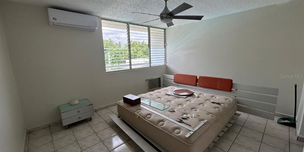 На продажу: $364,900 (3 спален, 2 ванн, 1922 Квадратных фут)