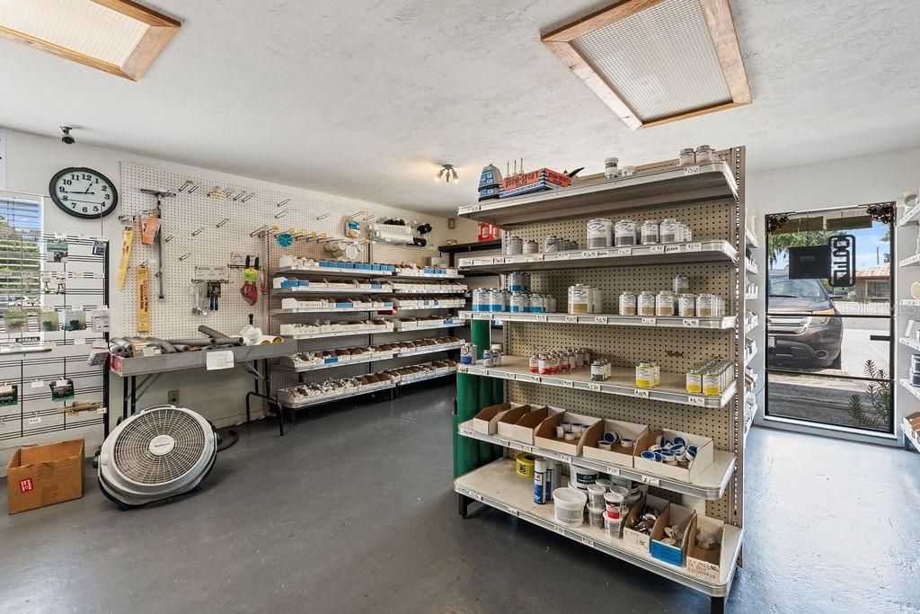 На продажу: $315,000 (0 спален, 0 ванн, 1500 Квадратных фут)