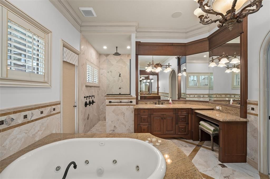 For Sale: $3,699,000 (3 beds, 3 baths, 4262 Square Feet)