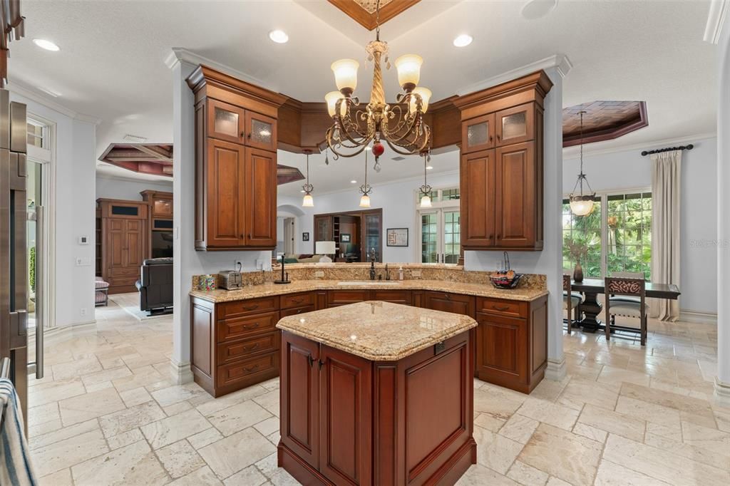 For Sale: $3,699,000 (3 beds, 3 baths, 4262 Square Feet)