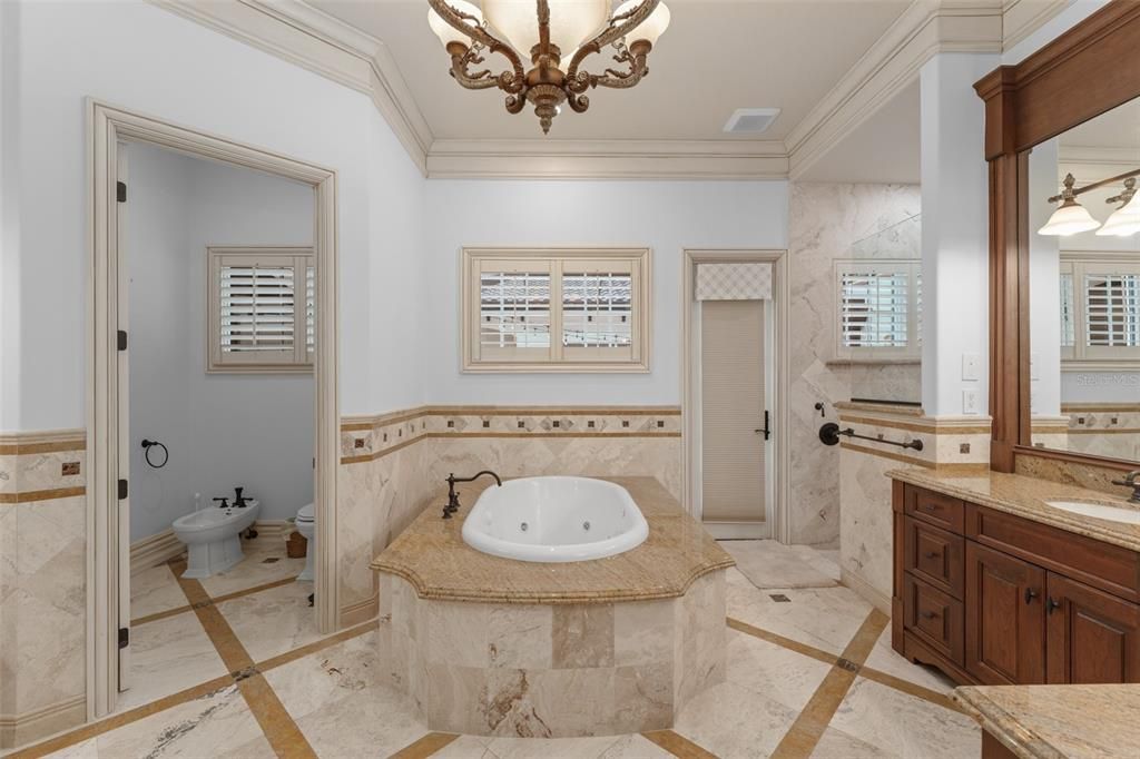 For Sale: $3,699,000 (3 beds, 3 baths, 4262 Square Feet)