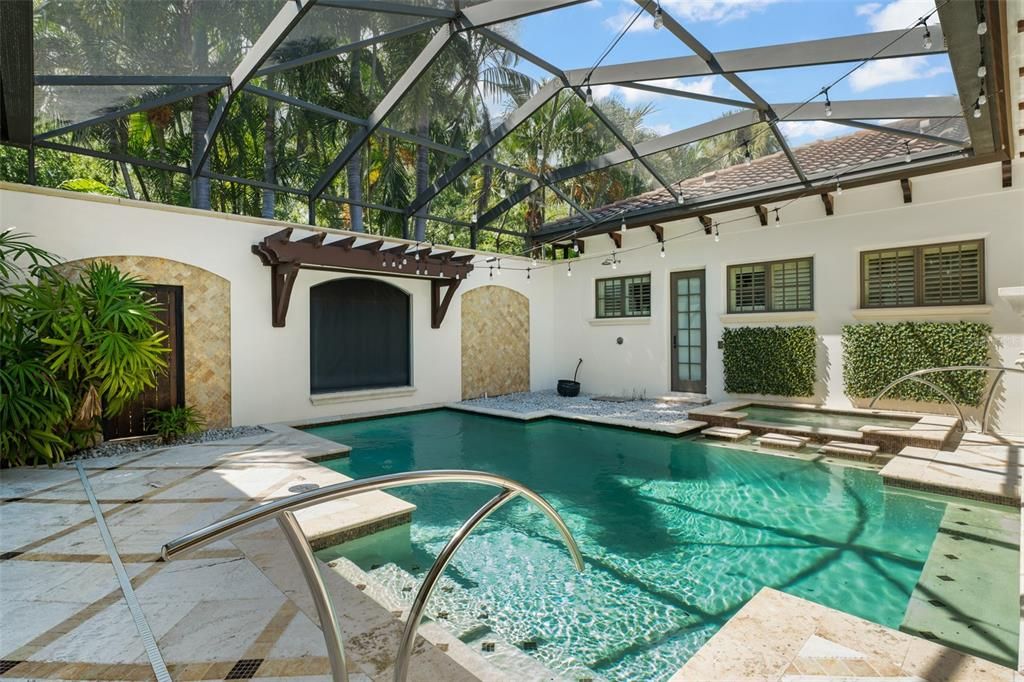 For Sale: $3,699,000 (3 beds, 3 baths, 4262 Square Feet)