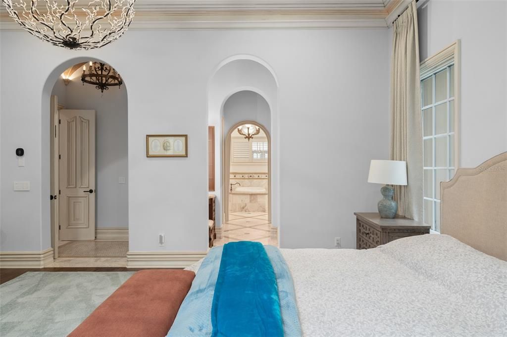 For Sale: $3,699,000 (3 beds, 3 baths, 4262 Square Feet)