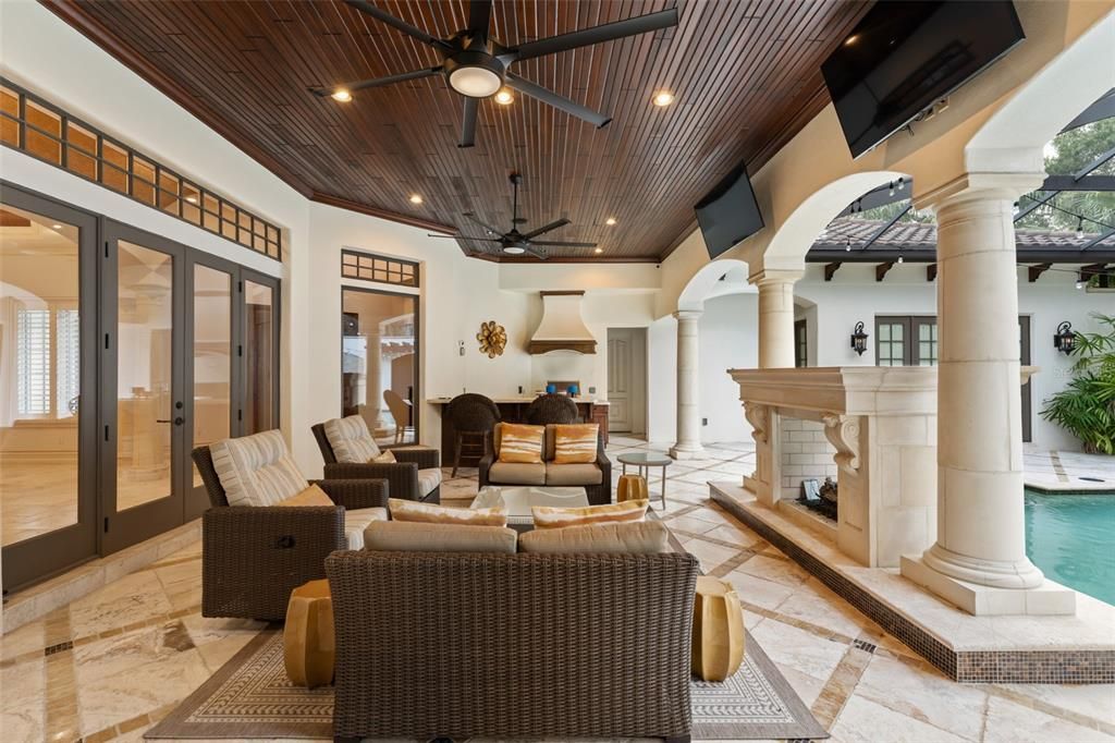 For Sale: $3,699,000 (3 beds, 3 baths, 4262 Square Feet)