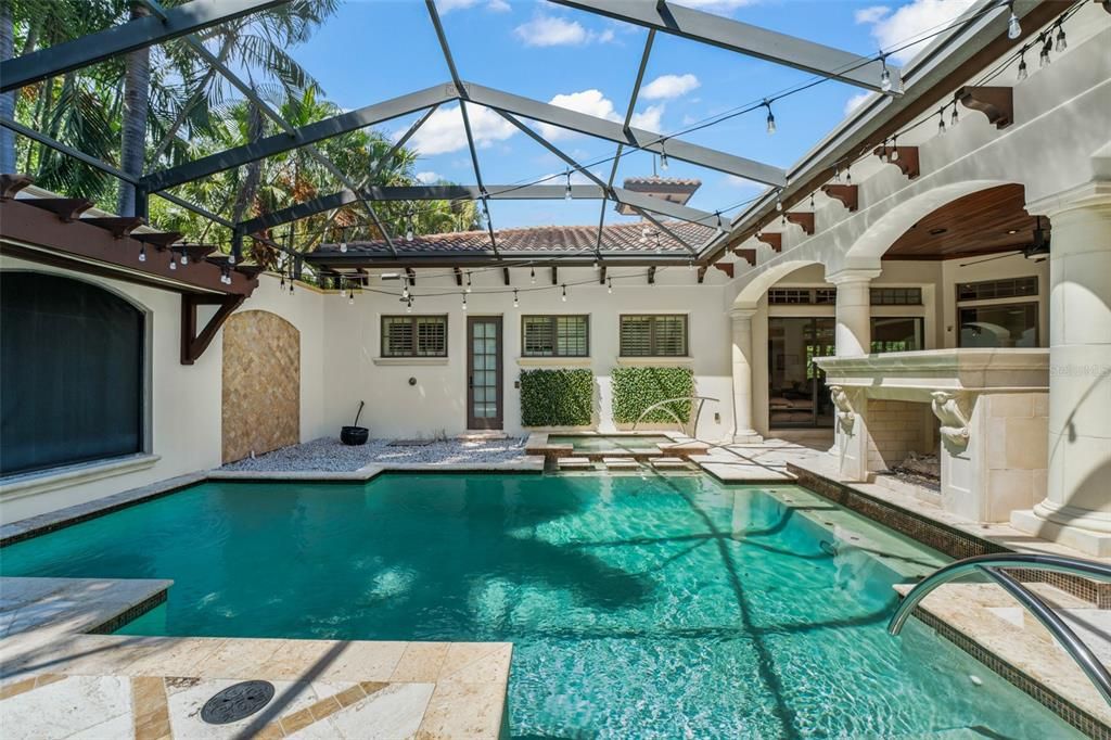 For Sale: $3,699,000 (3 beds, 3 baths, 4262 Square Feet)