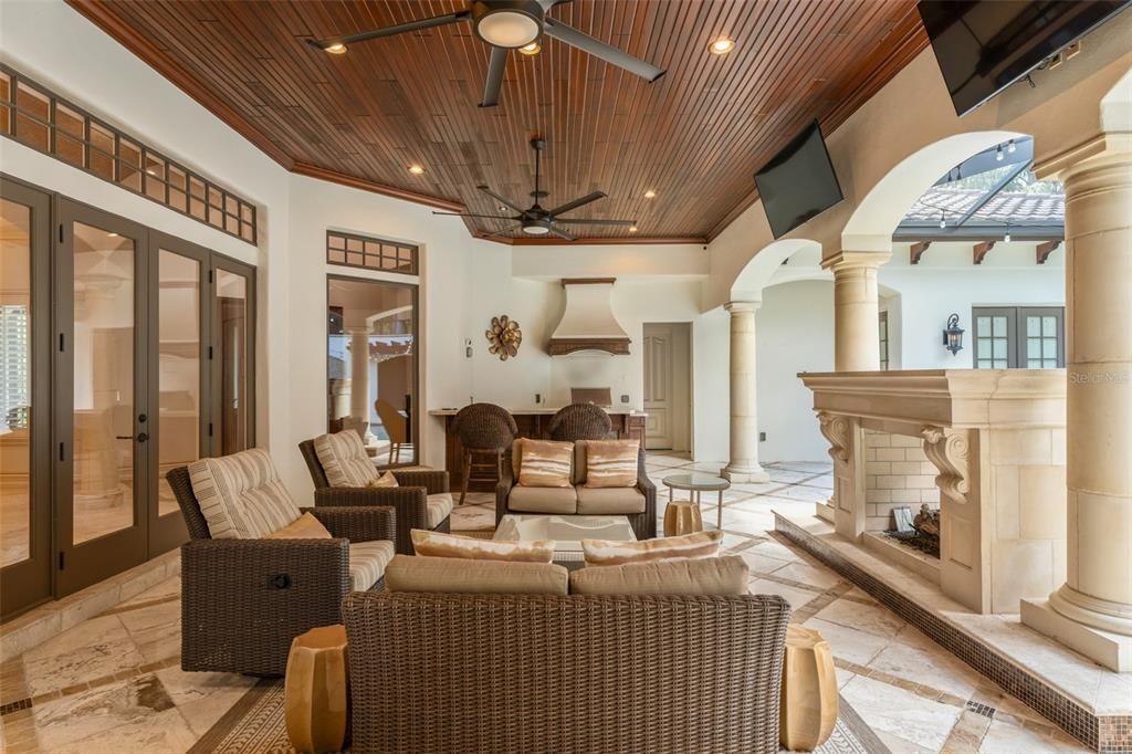 For Sale: $3,699,000 (3 beds, 3 baths, 4262 Square Feet)