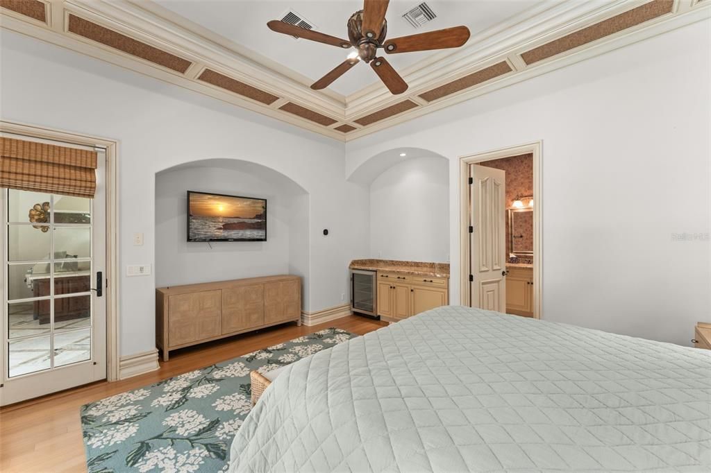 For Sale: $3,699,000 (3 beds, 3 baths, 4262 Square Feet)