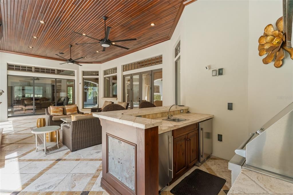 For Sale: $3,699,000 (3 beds, 3 baths, 4262 Square Feet)