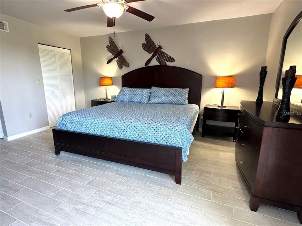 For Rent: $3,700 (2 beds, 2 baths, 1093 Square Feet)