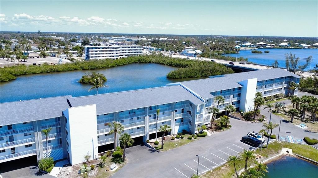 For Rent: $3,700 (2 beds, 2 baths, 1093 Square Feet)