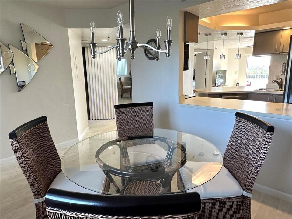 For Rent: $3,700 (2 beds, 2 baths, 1093 Square Feet)