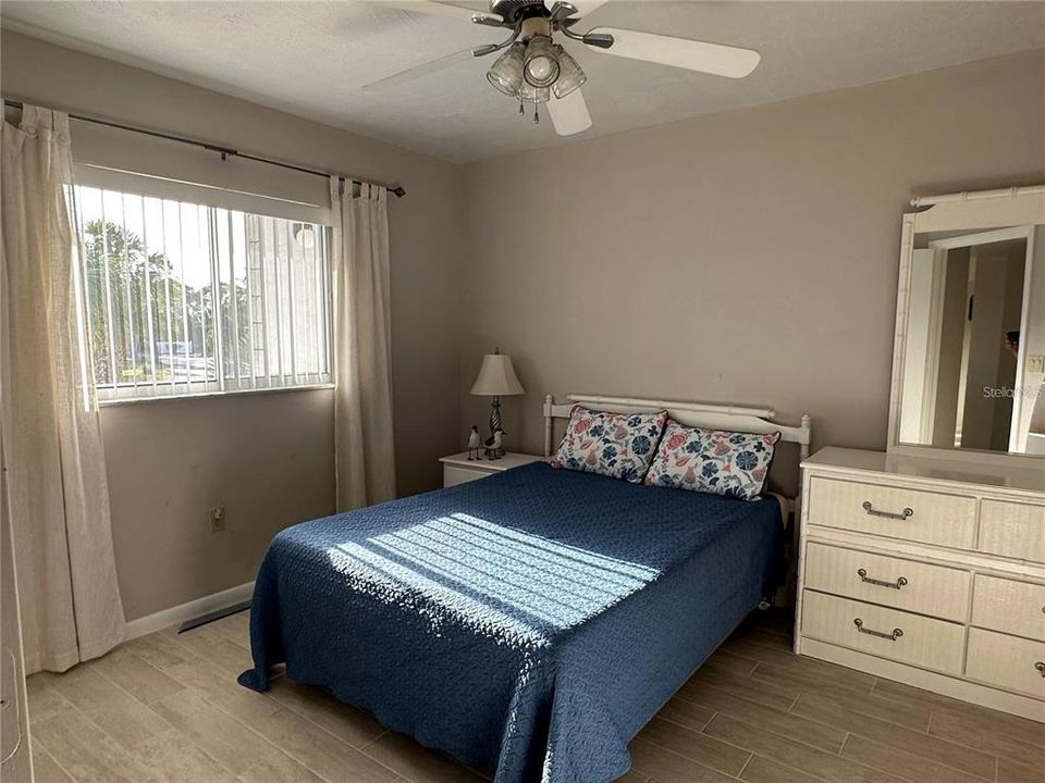 For Rent: $3,700 (2 beds, 2 baths, 1093 Square Feet)