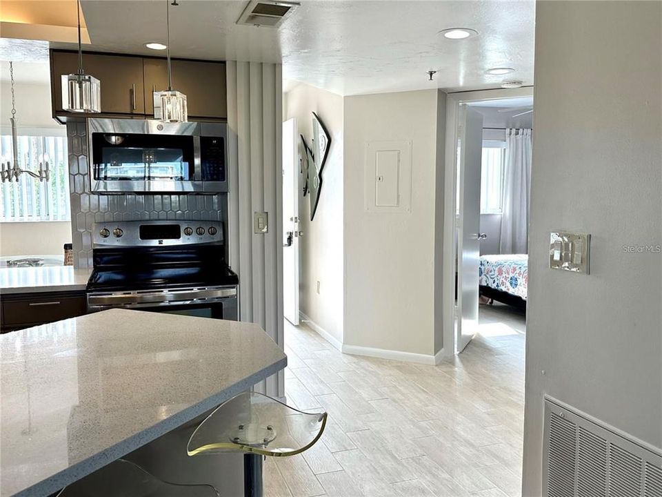 For Rent: $3,700 (2 beds, 2 baths, 1093 Square Feet)