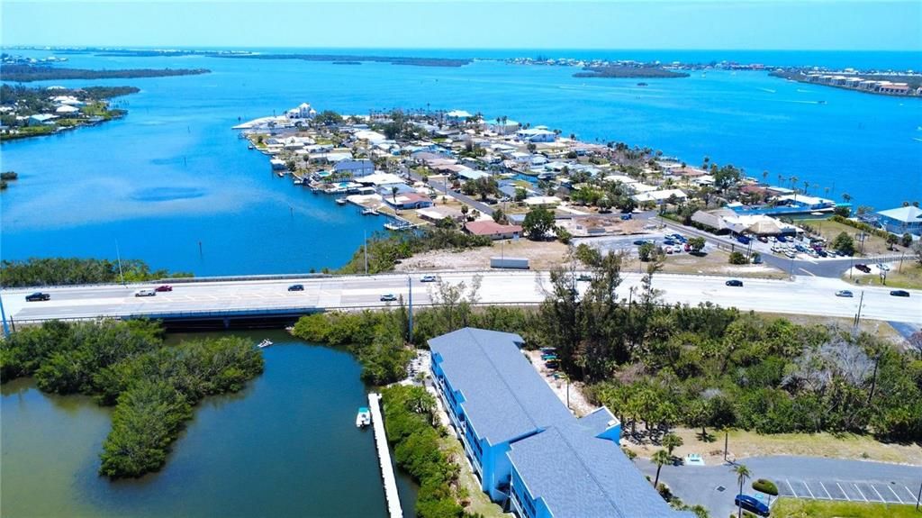 For Rent: $3,700 (2 beds, 2 baths, 1093 Square Feet)