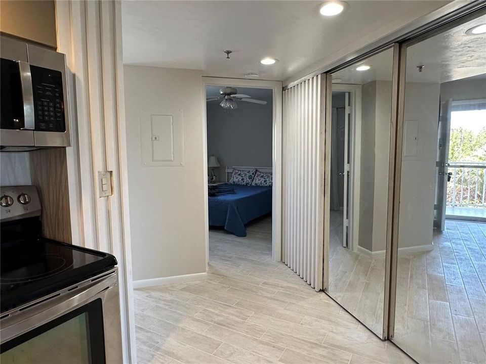 For Rent: $3,700 (2 beds, 2 baths, 1093 Square Feet)